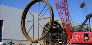 Shell flange and locking ring being positioned on vessel